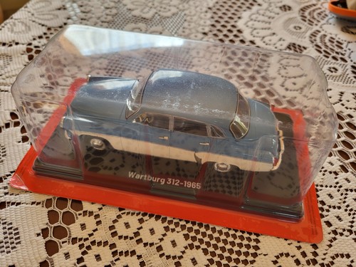 Groß modell auto - groß.,